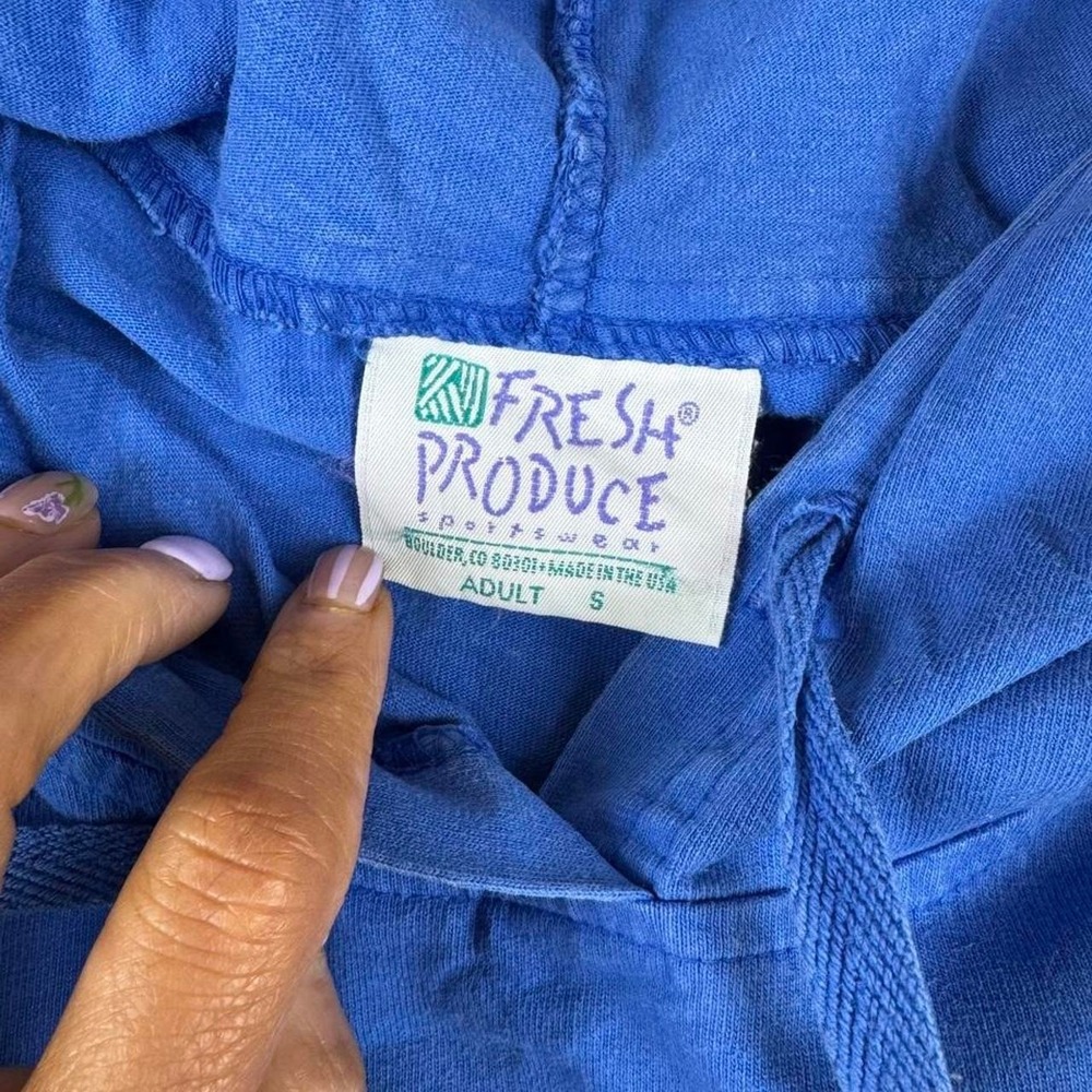 Vintage Fresh Produce Floral Embroidered Hoodie Blue Adult Small Made In USA - Picture 3 of 5